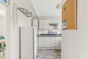 Photo 16- click for photo gallery